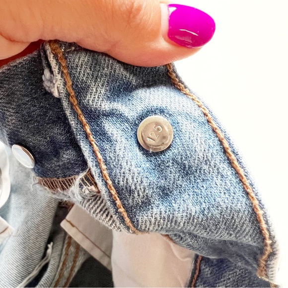 Vintage Levi's 501 Button Fly Shorts - Picture 7 of 7